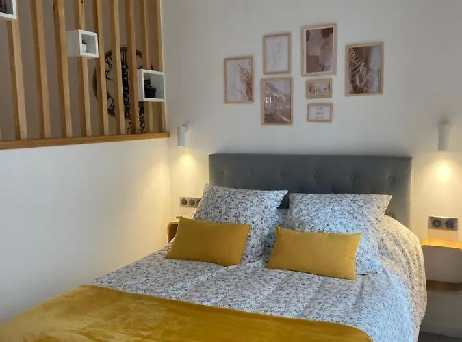 Apartment Confortable, Thermal, Parc Ste-marie *