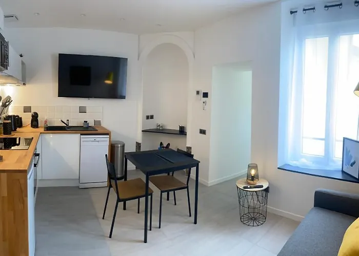 Confortable, Thermal, Parc Ste-marie Apartment *